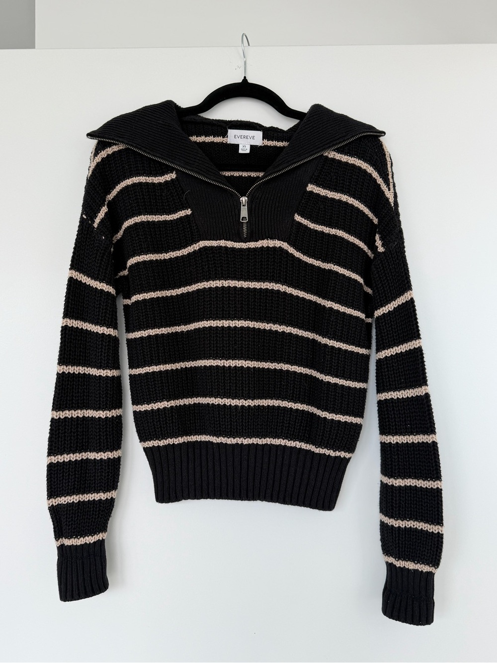 Evereve Black & Cream Striped Quarter-Zip Pullover